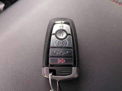 Used 2025 Ford F150 Raptor AWD/4WD image 36