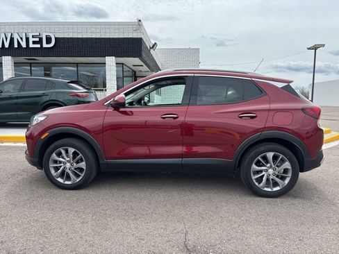 Used 2023 Buick Encore GX Essence w/ Experience Buick Package image 11