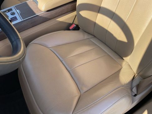 Used 2023 Land Rover Range Rover SE image 20