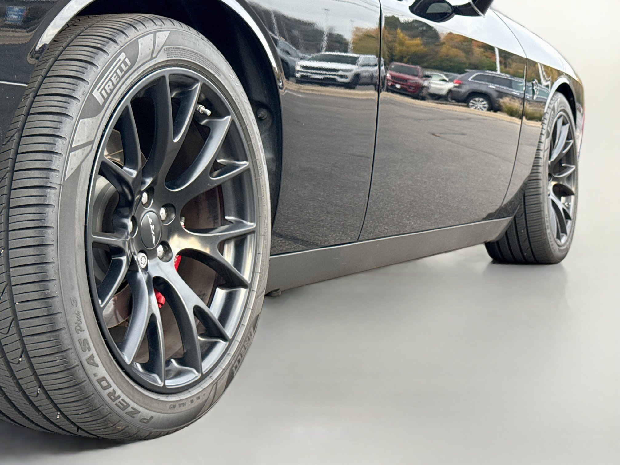Used 2016 Dodge Challenger SRT Hellcat RWD image 9