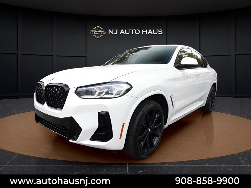 Used 2022 BMW X4 xDrive30i w/ Premium Package Essential AWD/4WD image 4
