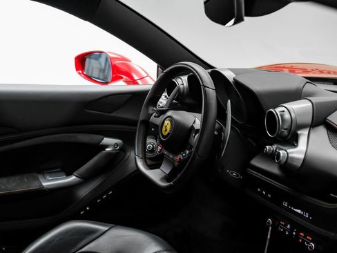 Used 2020 Ferrari F8 Tributo RWD image 20