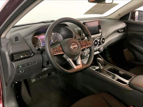 Used 2025 Nissan Sentra SV FWD image 14