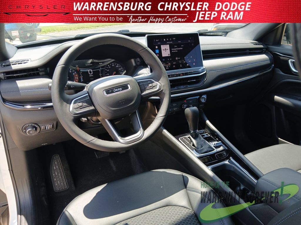 New 2026 Jeep Compass Latitude AWD/4WD image 16