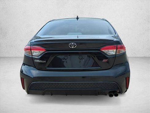 Used 2022 Toyota Corolla SE w/ SE Premium Package FWD image 6
