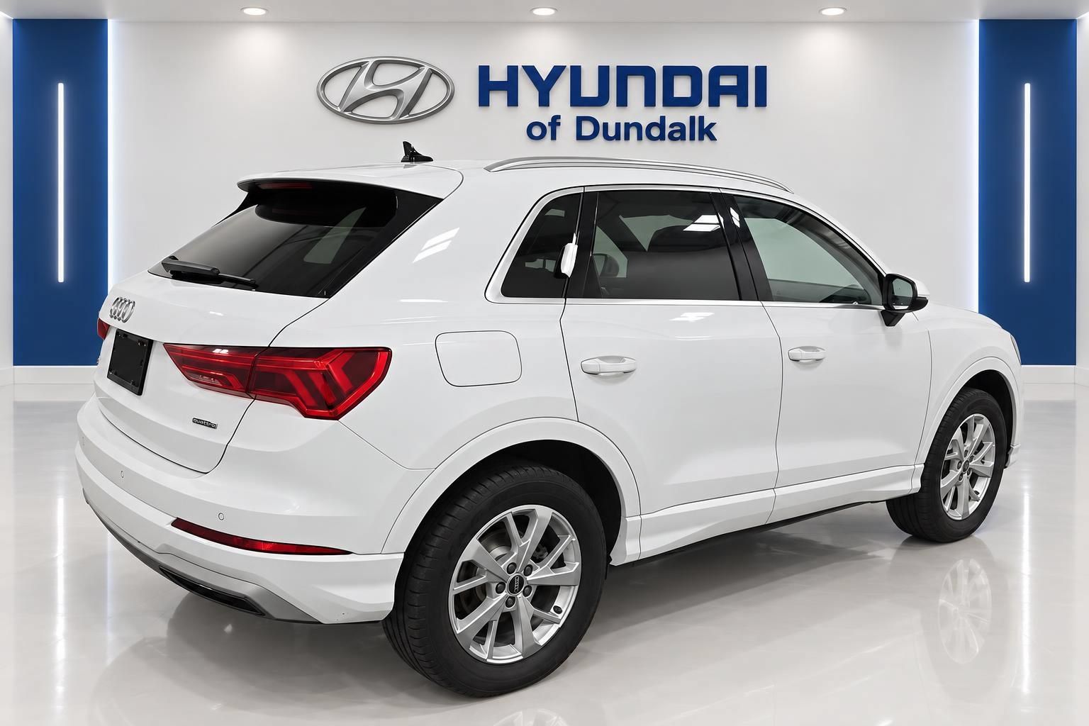 Used 2024 Audi Q3 2.0T Premium AWD/4WD image 4