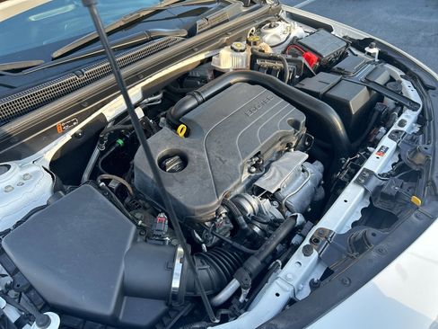 Used 2024 Chevrolet Malibu LT image 45