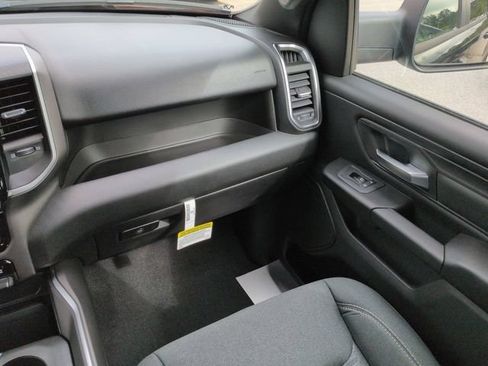 New 2026 RAM 1500 Express AWD/4WD image 16