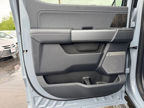 New 2025 Ford F250 Lariat w/ Lariat Ultimate Package image 24