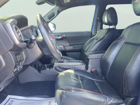Used 2019 Toyota Tacoma TRD Pro AWD/4WD image 13