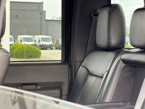 Used 2016 Ford F250 Lariat w/ Lariat Interior Package AWD/4WD image 33