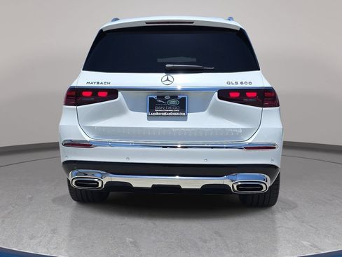 Used 2026 Mercedes-Benz Maybach GLS 600 4MATIC image 7