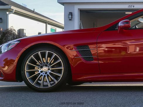 Used 2017 Mercedes-Benz SL 450 image 4