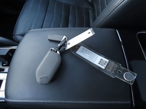 Used 2024 Kia Telluride SX Prestige image 34