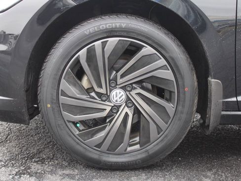 Used 2019 Volkswagen Jetta SEL Premium image 16