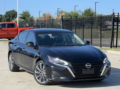 Used 2023 Nissan Altima 2.5 SL AWD/4WD image 2