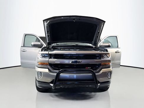 Used 2017 Chevrolet Silverado 1500 LT w/ LPO, Black Pack AWD/4WD image 16
