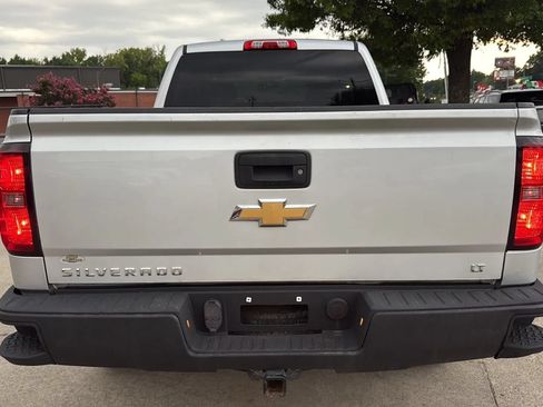 Used 2016 Chevrolet Silverado 1500 LT w/ LT Convenience Package RWD image 4