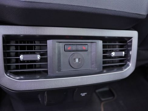 Used 2024 Ford F350 Platinum w/ Tremor Off-Road Package image 20