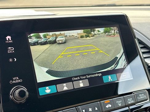 Used 2023 Honda Odyssey Touring image 14