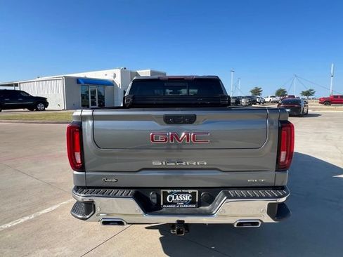 Used 2022 GMC Sierra 1500 SLT w/ SLT Premium Plus Package AWD/4WD image 5