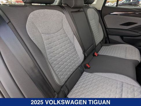 Certified 2025 Volkswagen Tiguan S AWD/4WD image 21