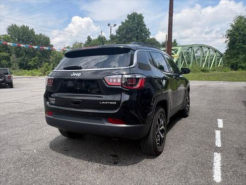 Certified 2025 Jeep Compass Limited AWD/4WD image 7