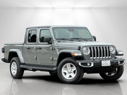 Used 2022 Jeep Gladiator Overland w/ Safety Group