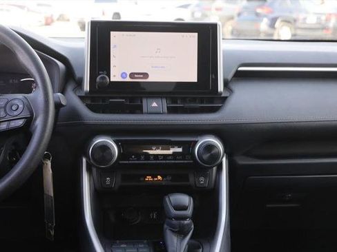 Certified 2024 Toyota RAV4 LE image 21