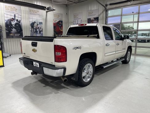 Used 2013 Chevrolet Silverado 1500 LTZ w/ LTZ White Diamond Edition AWD/4WD image 7