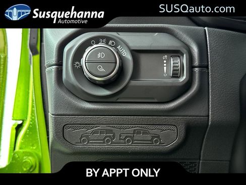 New 2025 Jeep Gladiator Sport image 24