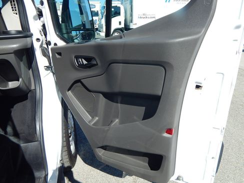 Used 2022 Ford Transit 350 XLT RWD image 15