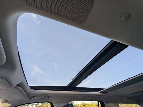 Certified 2025 Lincoln Navigator Reserve image 25