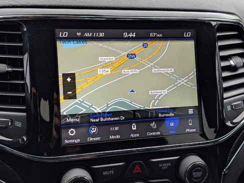 Used 2019 Jeep Grand Cherokee Limited w/ Luxury Group II AWD/4WD image 22