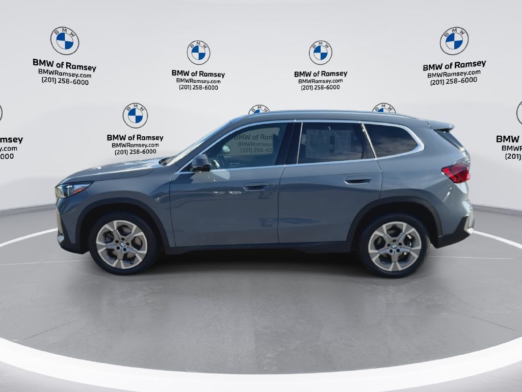 Used 2023 BMW X1 xDrive28i AWD/4WD image 5