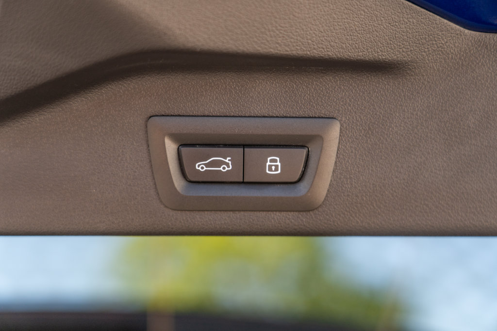 Used 2025 BMW X5 M60i AWD/4WD image 8