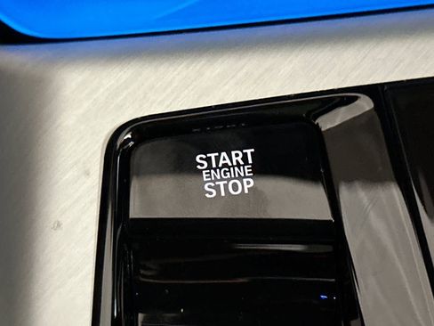 Used 2026 BMW X3 xDrive30 w/ M Sport Package image 23