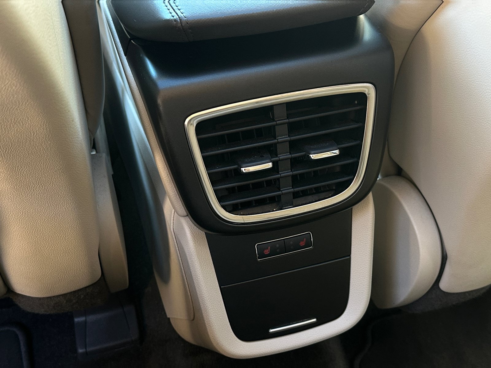 Used 2016 Lincoln MKX Reserve w/ Luxury Package AWD/4WD image 22