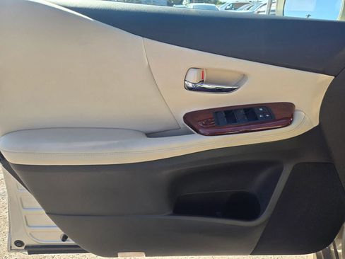 Used 2011 Lexus HS 250h image 9