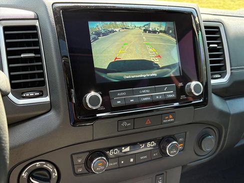 Certified 2024 Nissan Frontier SL w/ Technology Package image 10