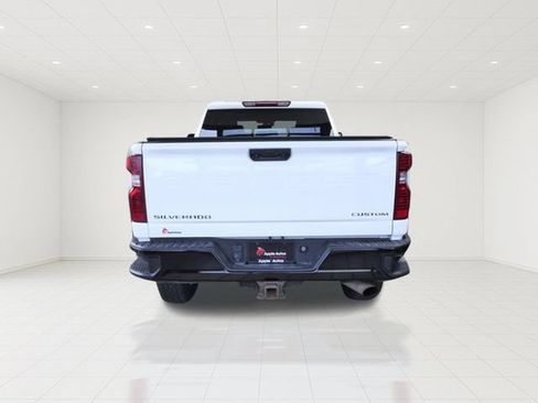 Used 2022 Chevrolet Silverado 2500 Custom w/ Gooseneck/5TH Wheel Package AWD/4WD image 5