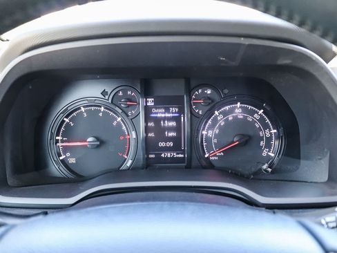 Used 2024 Toyota 4Runner SR5 RWD image 23