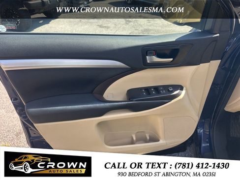 Used 2016 Toyota Highlander XLE AWD/4WD image 11