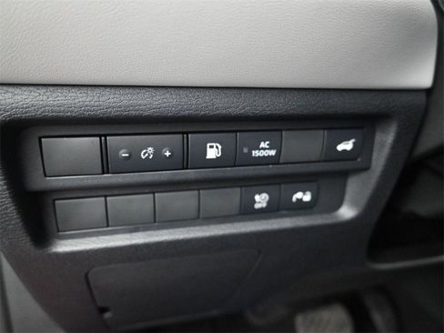 New 2025 Mitsubishi Outlander SEL image 34