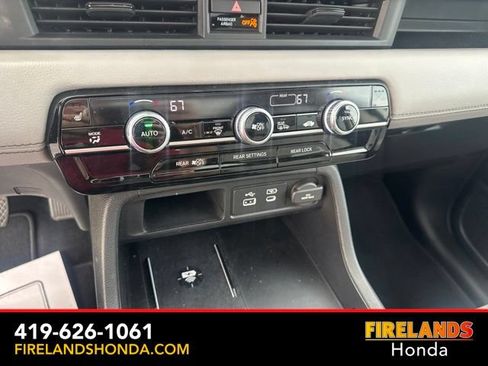 Used 2023 Honda Pilot Touring image 26