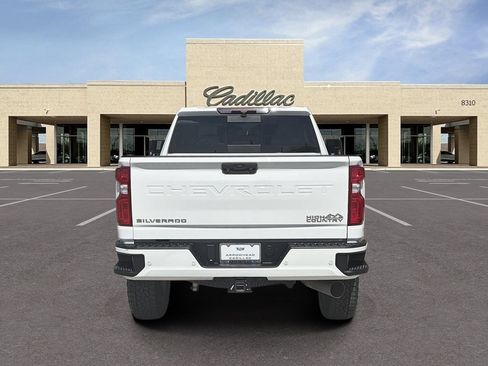 Used 2020 Chevrolet Silverado 2500 High Country w/ Gooseneck/5TH Wheel Package AWD/4WD image 6