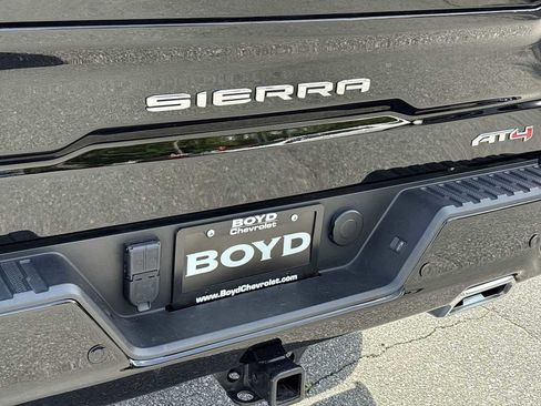 Used 2024 GMC Sierra 1500 AT4 w/ Technology Package AWD/4WD image 32