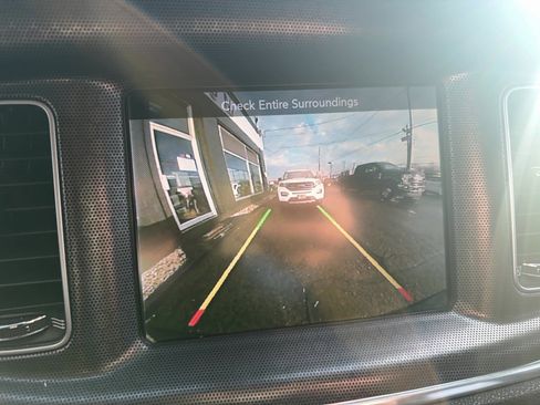 Used 2015 Dodge Charger R/T image 27