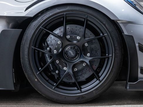 Certified 2025 Porsche 911 GT3 RS RWD image 21