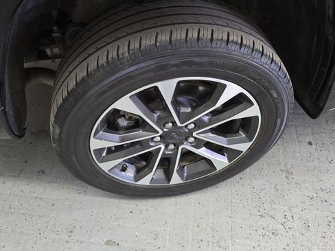 Used 2021 Jeep Grand Cherokee L Overland w/ Advanced Protech Group III image 23